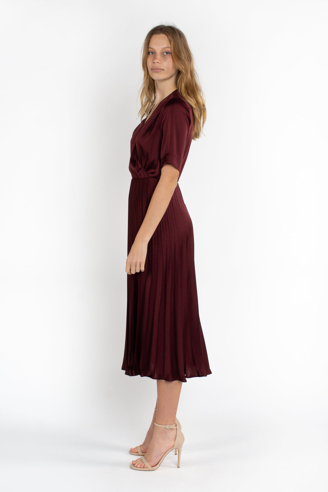 Oliver Dress Pleat Midi Wine